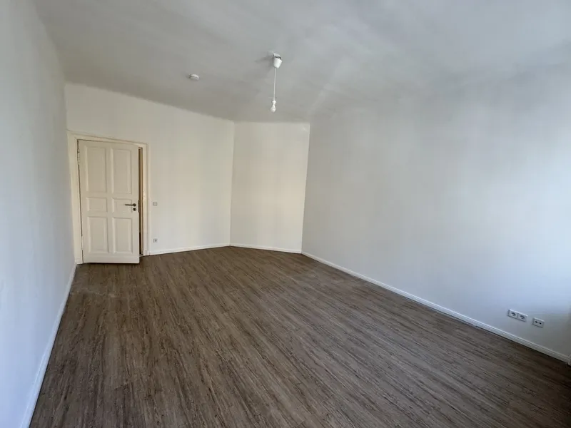 Raum für neue Pläne: 3-Zimmer-Wohnung in Berlin-Adlershof — photo 1